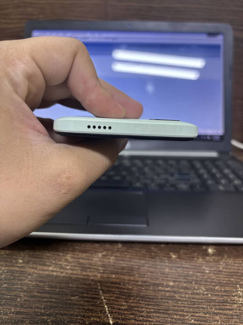 Redmi A2 plus 6