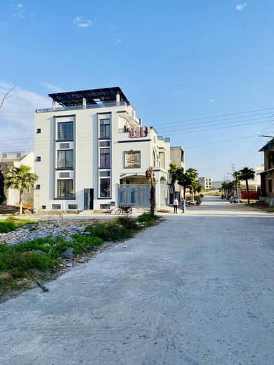 3 Marla Commercial Plot With Parking Space For Sale