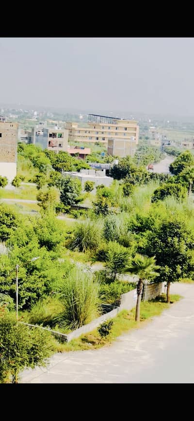 16 Marla Commercial Plot With Parking Space For Sale