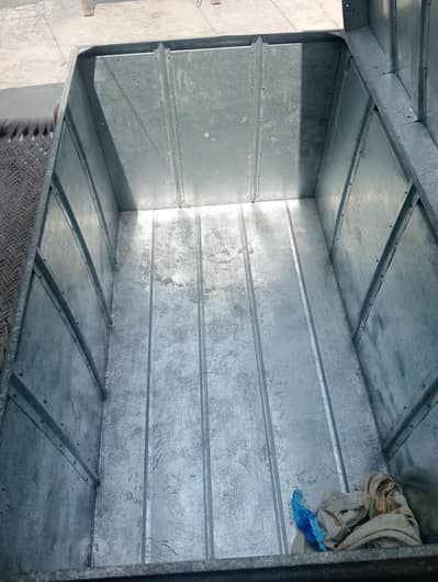 2 peeti trunk 5 foot size new condition