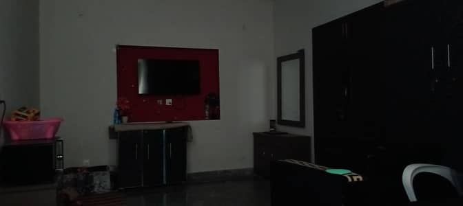 Female teacher for home