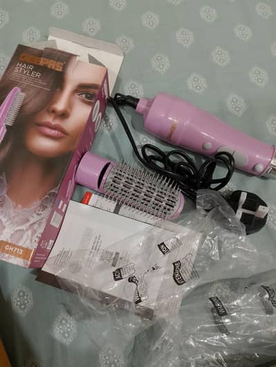 Geepas Hair Styler (Bought from Saudia)
