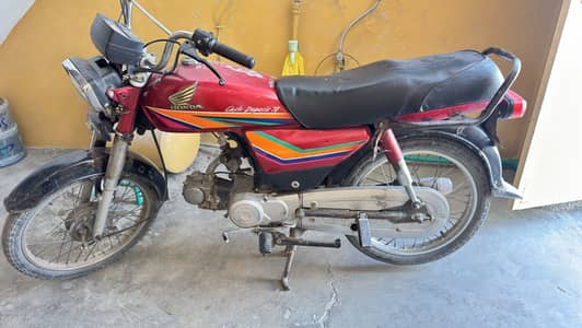 Honda CD70 2011 model