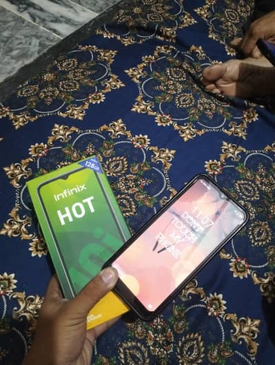 Infinix Hot 10i 4GB RAM 128GB Storage – Excellent Condition,