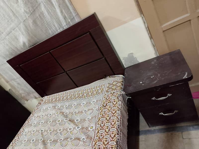 single bed 0