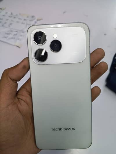 techno spark 40