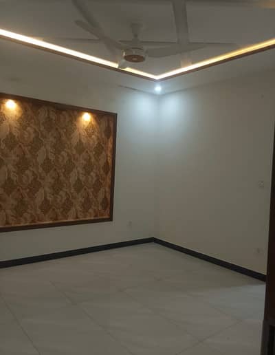 Like brand new 6 marla Full House For Rent In Soan Garden