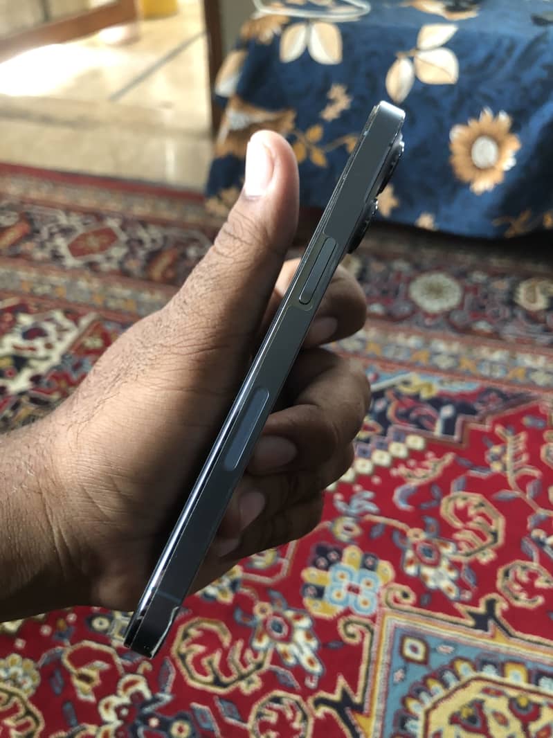 Iphone 13 pro 4