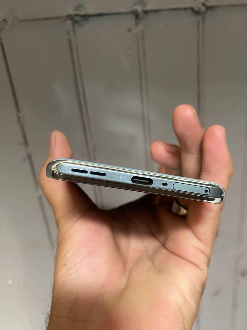 OnePlus 10T 4