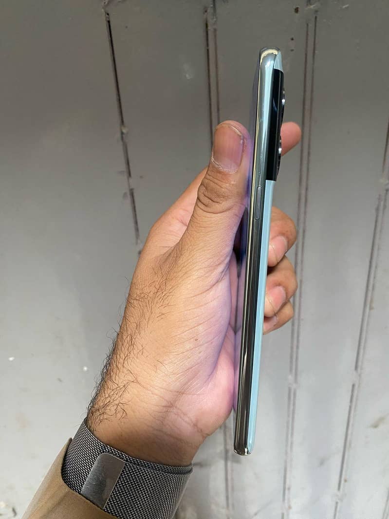 OnePlus 10T 5
