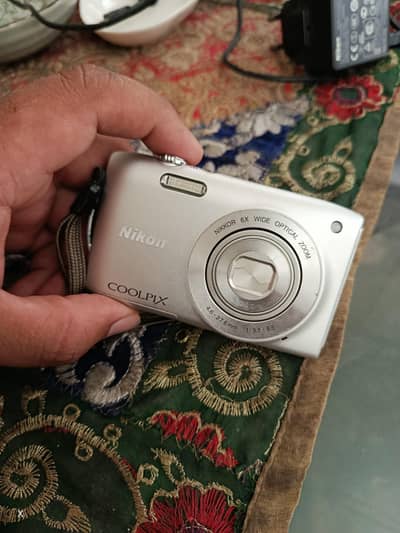 NIKON Coolpix S-3200