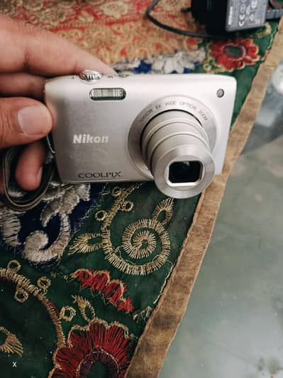 NIKON Coolpix S-3200