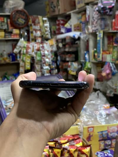 iPhone 11 Pro Max 64 gb urgent sall