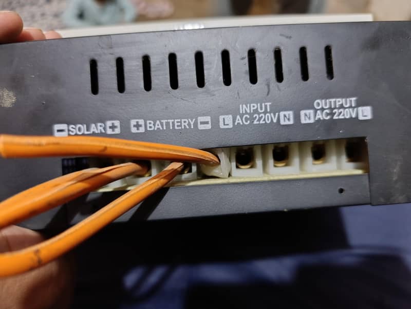 MPPT solar charger controller 2