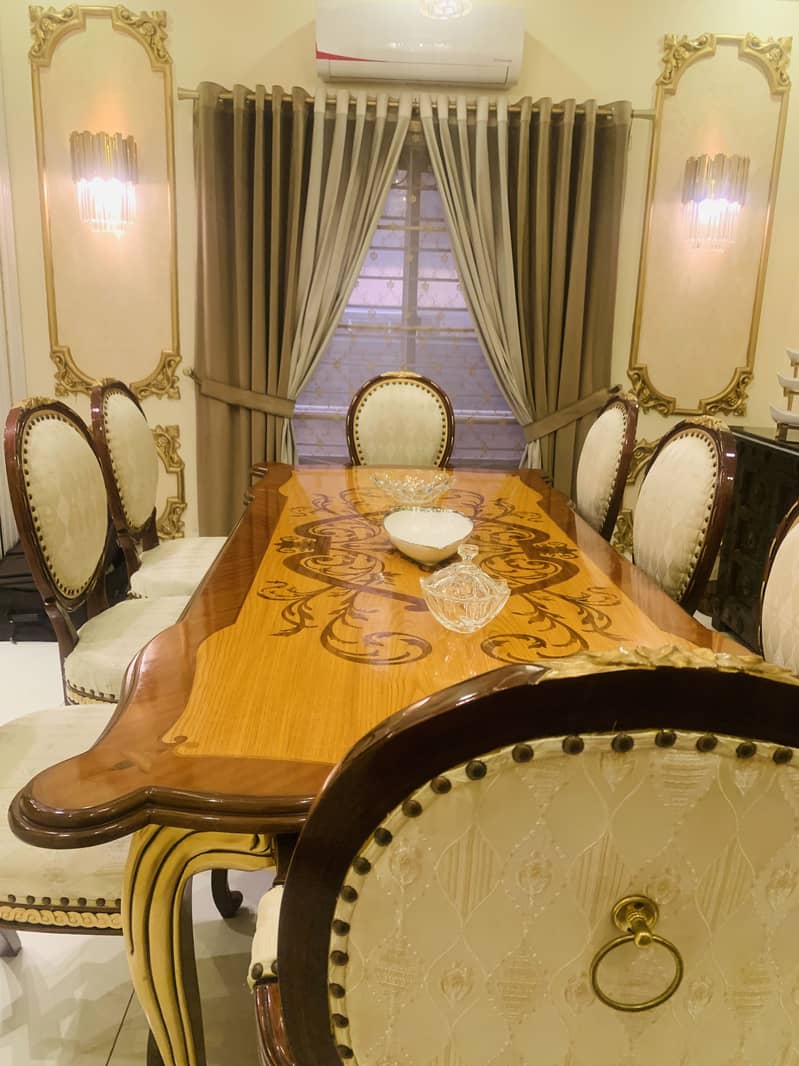 solid dinning 8 seater 4