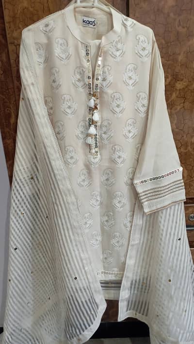 kaas by gul ahmed