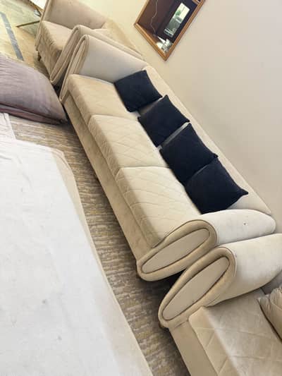 Drawing room sofa set