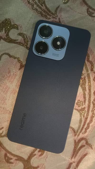 realme c63