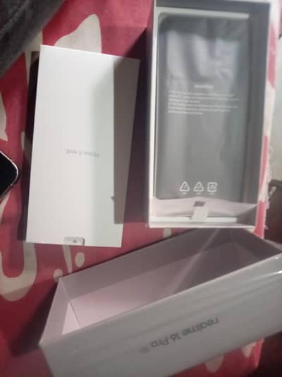 realme 16 pro purple
