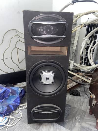 Amplifier buffer and speaker good condition almost new