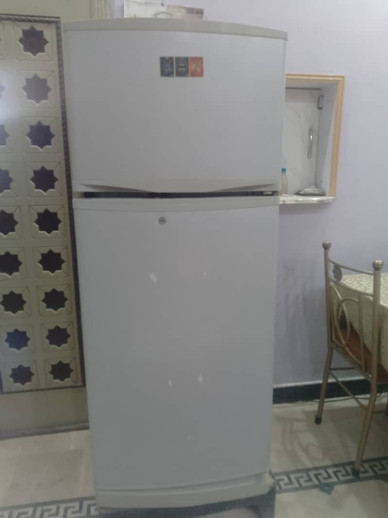 Refrigerator 0