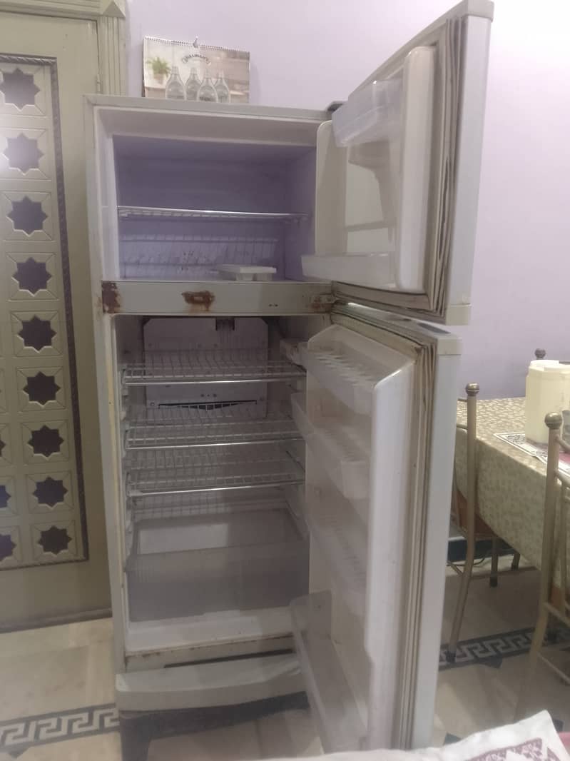 Refrigerator 1