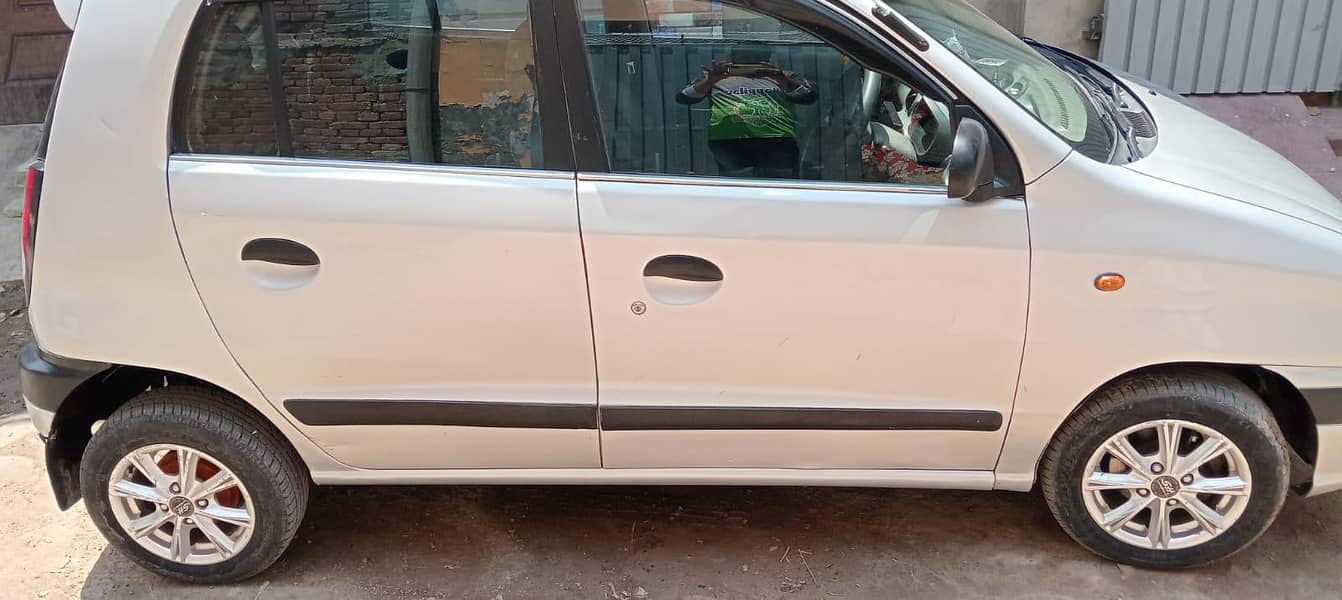santro Executive 6