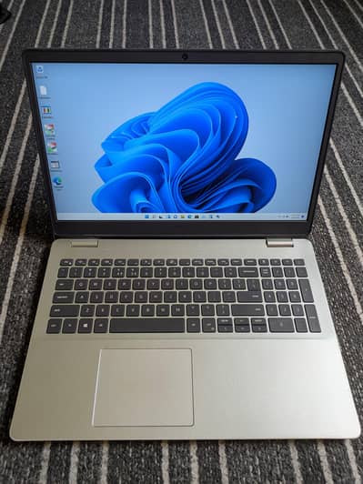 Dell Inspiron 3501 core i5 11th generation