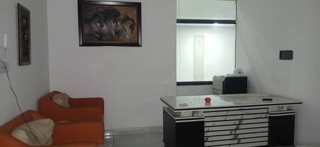 Available Office Spaces 280 Square Feet Beautiful Space For Rent In Gulberg!