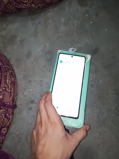 Camon 30. . . . 8+8. . 256. . complete saman