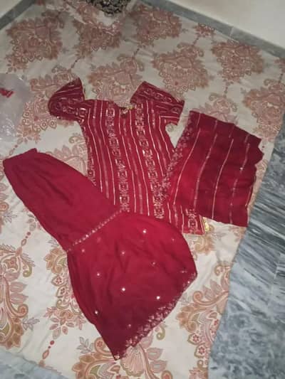 2 suits available in cheep price