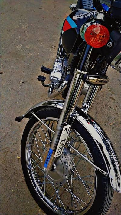 Honda 125cc 2006 model Lahore number good condition 03,27,81,31,071