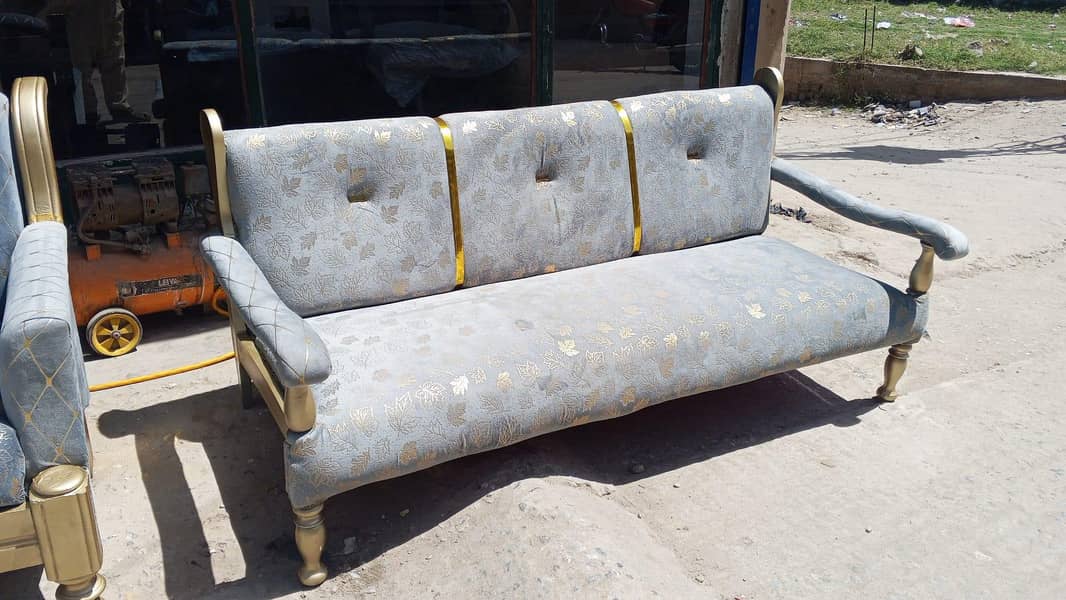 sofa poshish 2