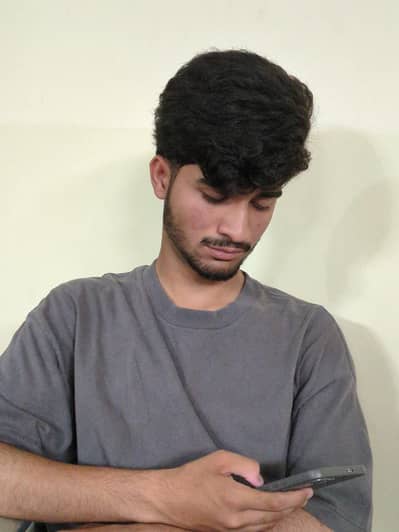 Yr bohat tang krta ha le lu ise free ma