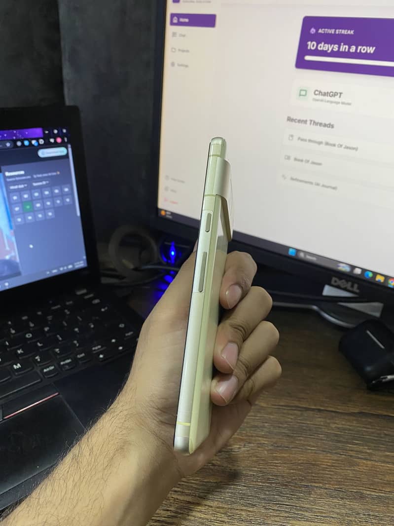 Google pixel 7 4