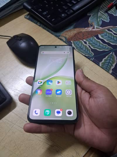 vivo y400