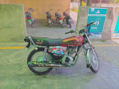 Honda 125 Self Start Gold Addition