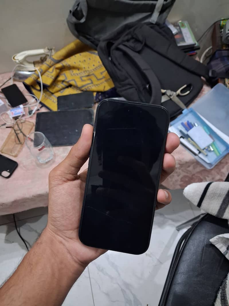 iPhone 16 2