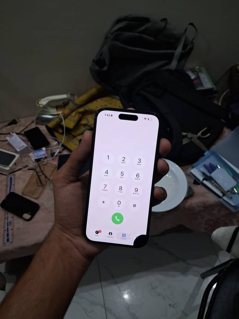 iPhone 16 8