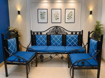 New Condition Stylish Sofa Set – Urgent Sale