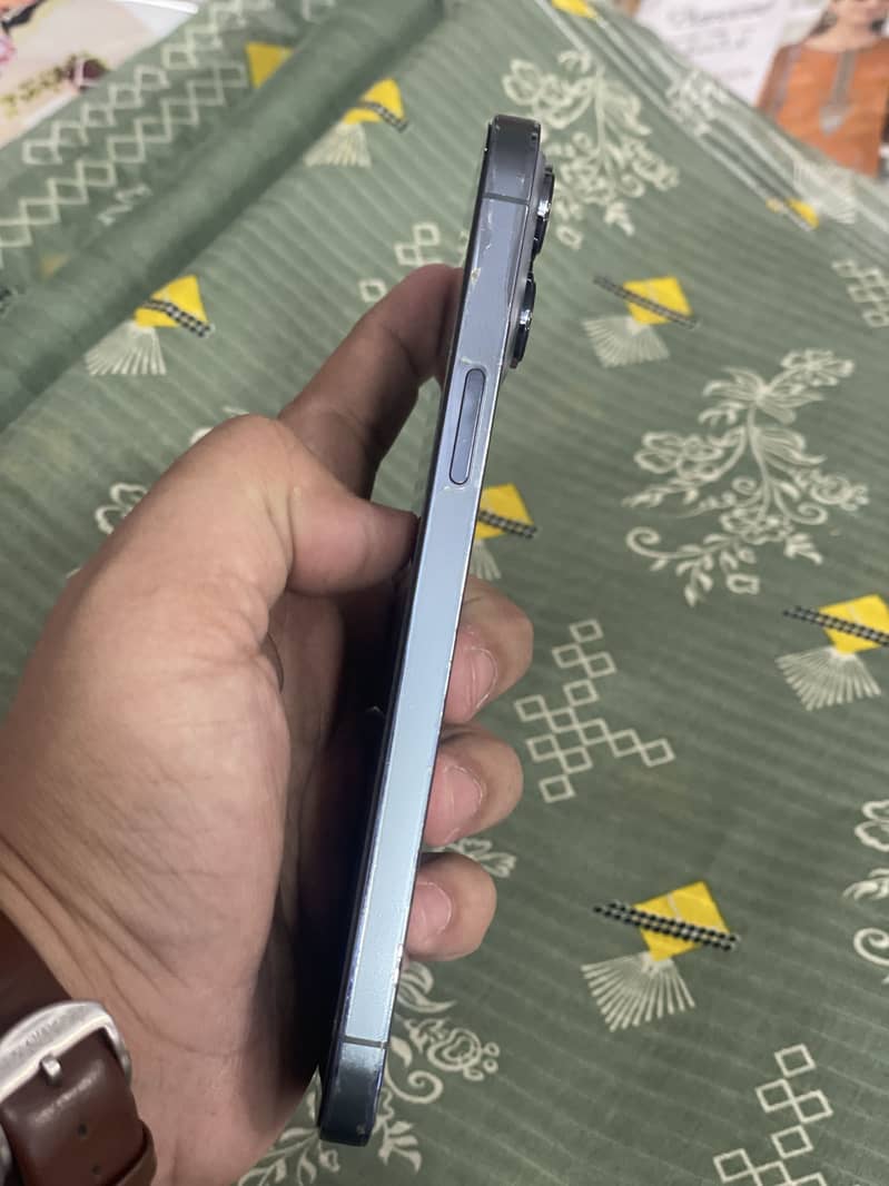 iPhone 13 Pro Max 3