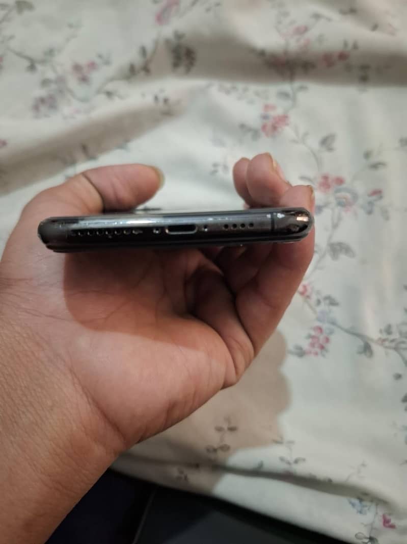 iPhone 11 pro max 1