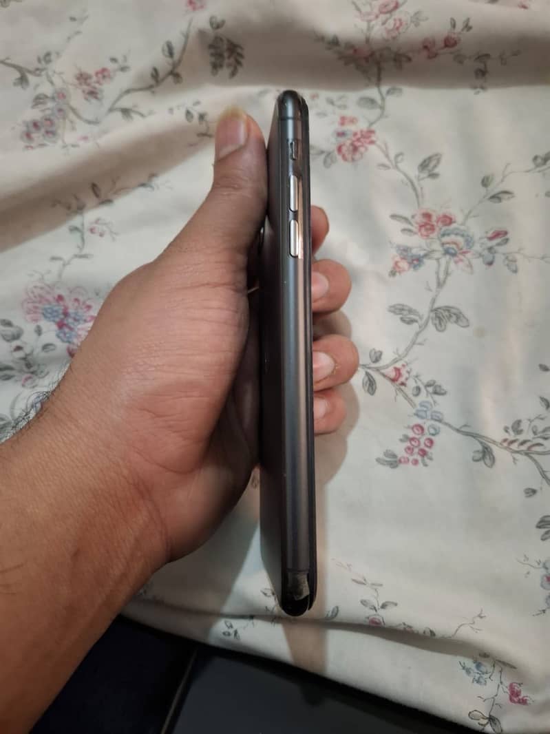 iPhone 11 pro max 3