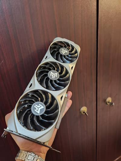 Galax GeForce RTX 3070 METALTOP OC graphics card.