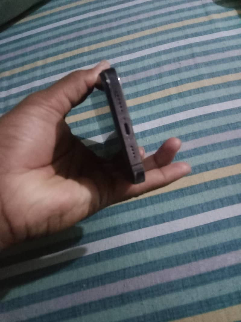 IPhone 14 Pro Max 4
