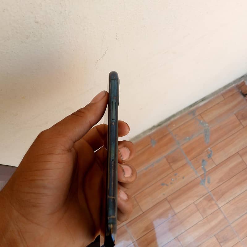 iPhone 11 pro 1