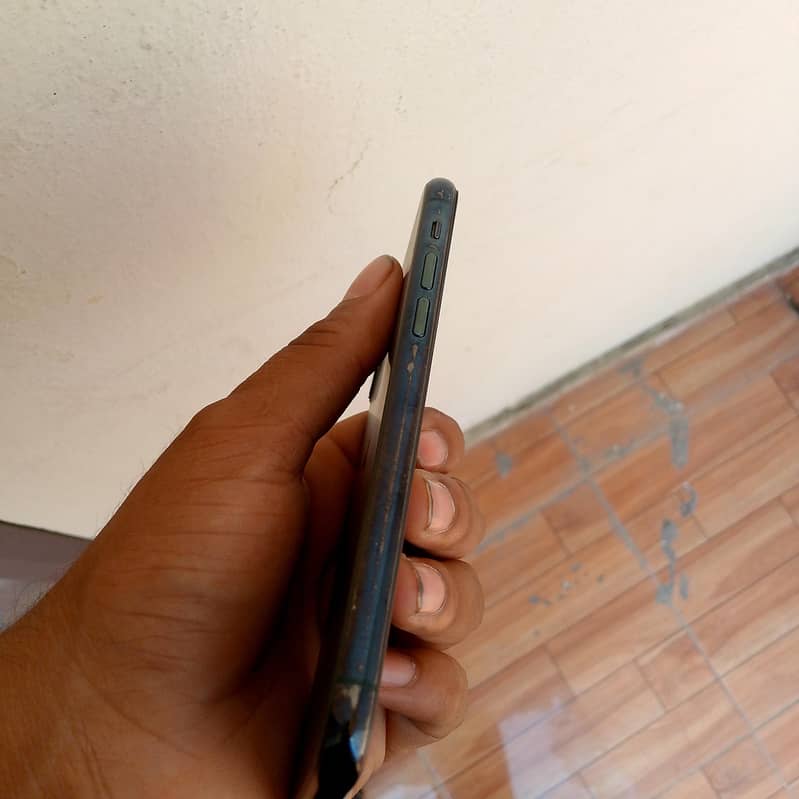 iPhone 11 pro 2