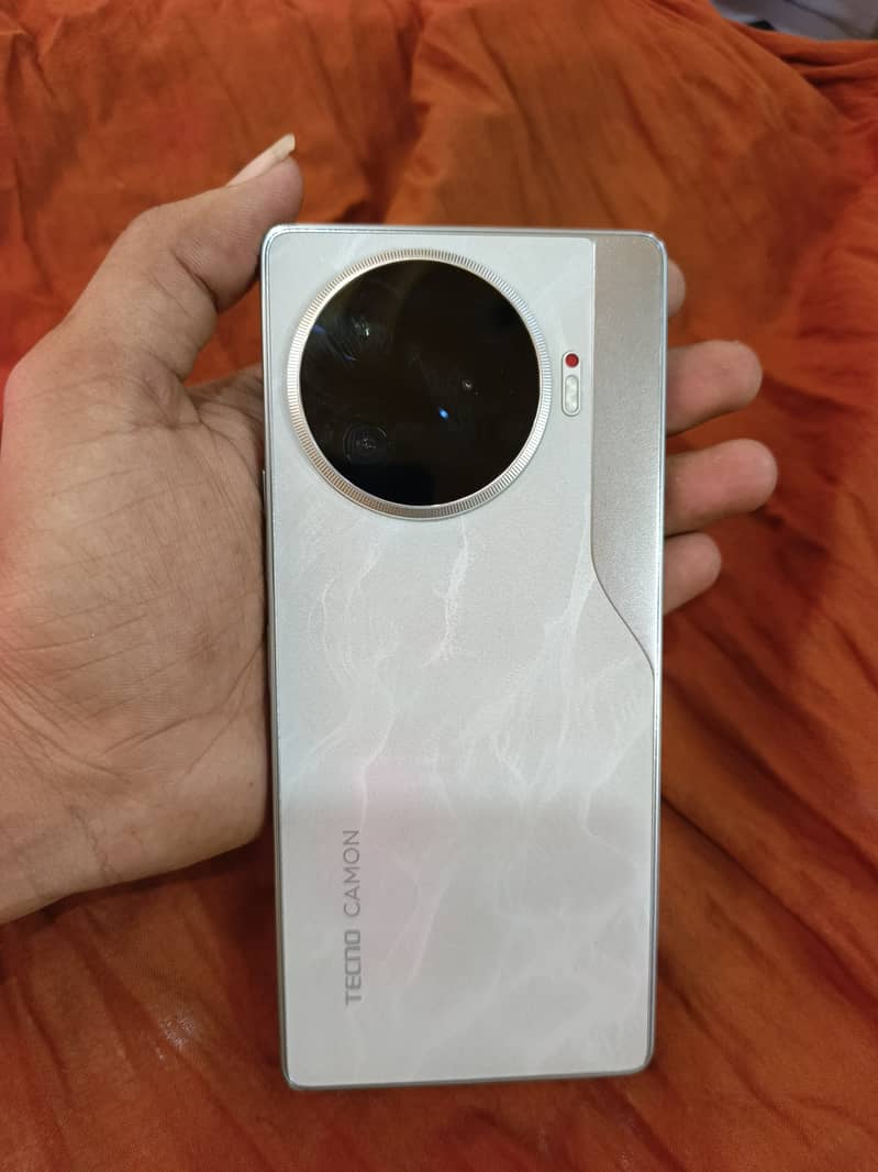 Tecno CAMON 30 Pro 2