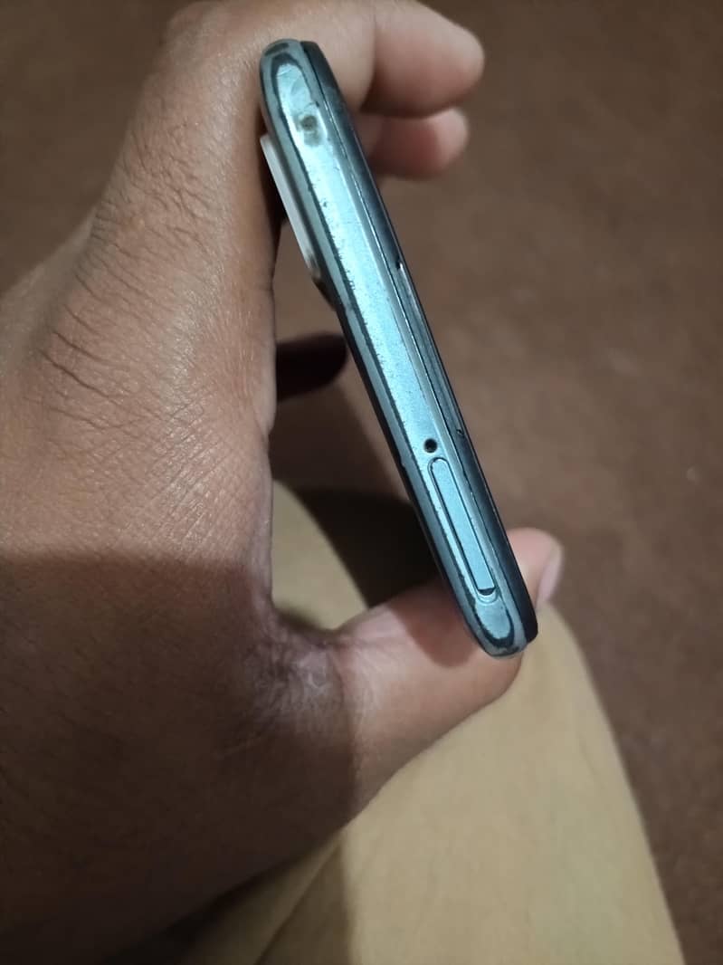 6/128 3