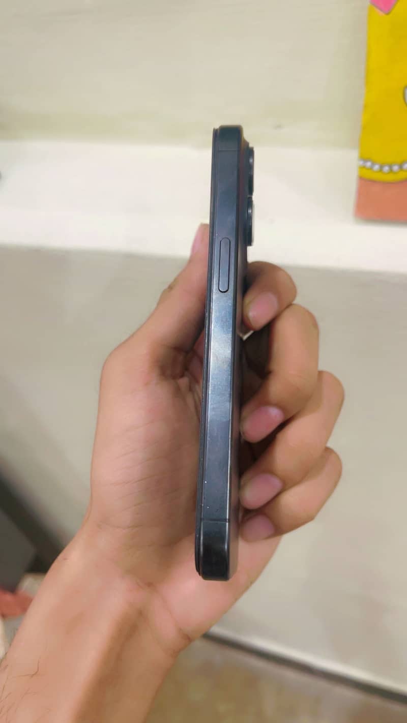 Iphone 15 pro MDM 1
